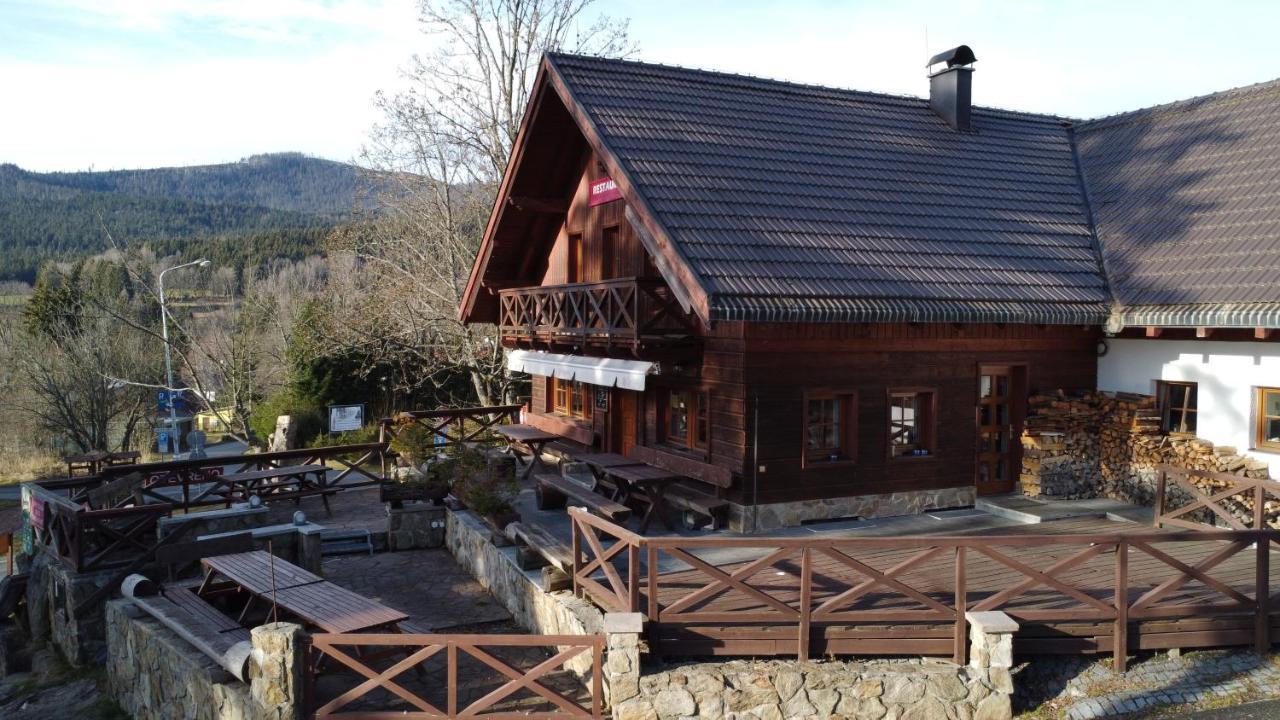 Penzion Avalanche Zelezna Ruda Exterior foto